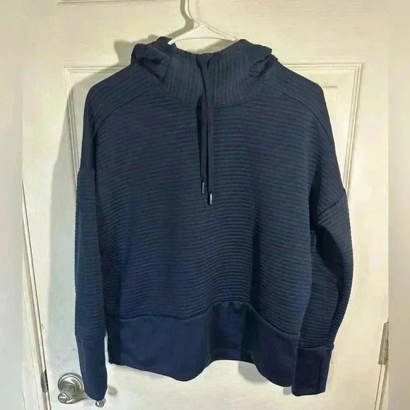 Nike Tops - Nike navy blue ribbed hoodie sweatshirt dri-fit. Size Small, drawstring.